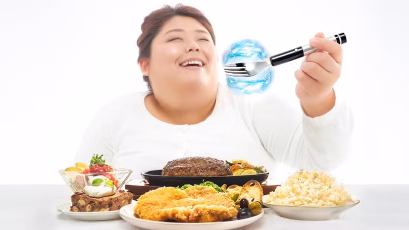 Những người ăn kiêng có thể sử dụng chiếc nĩa điện này để tăng phần đậm đà của các món ăn (Ảnh: OC) Những người ăn kiêng có thể sử dụng chiếc nĩa điện này để tăng phần đậm đà của các món ăn (Ảnh: OC)