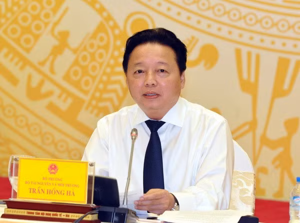 Bộ trưởng Bộ Tài nguyên và Môi trường Trần Hồng Hà. Ảnh: Dân trí
