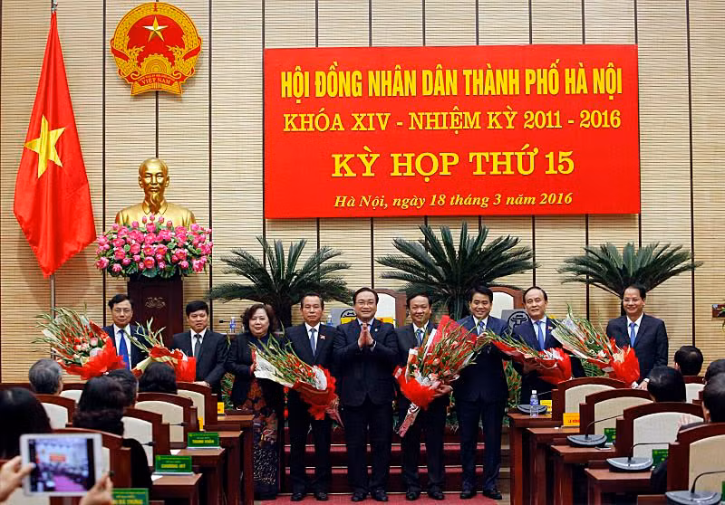 Lãnh đạo TP Hà Nội chúc mừng 3 tân Phó chủ tịch UBND TP