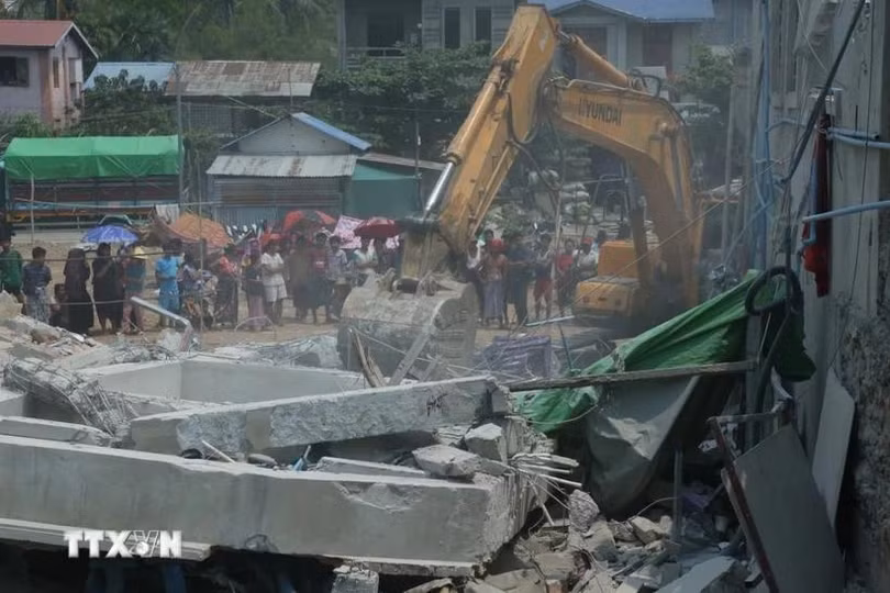 dong-dat-tai-myanmar-cuu-tro-2903.jpg