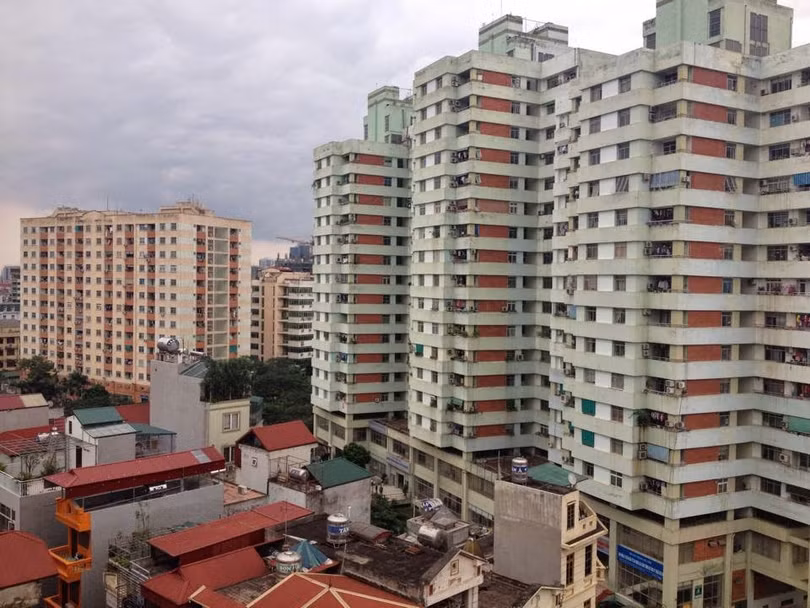 Hà Nội “bội thực” cao ốc trên đất nhà máy di dời