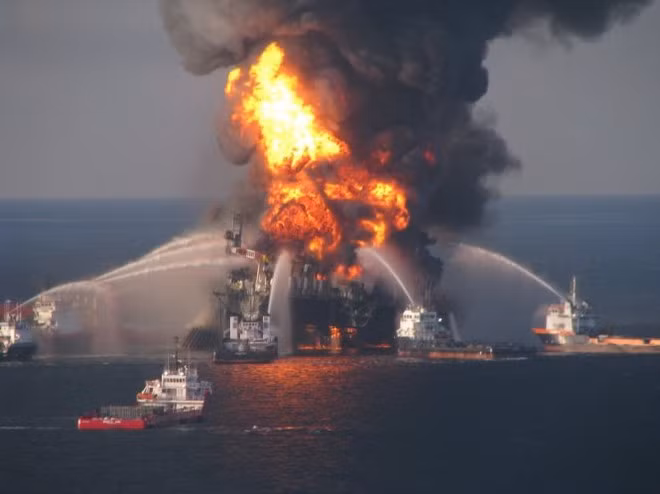 Thảm họa Deepwater Horizon năm 2010 được xem là thảm họa tràn dầu lớn nhất trong lịch sử nước Mỹ - Ảnh tư liệu - Reuters
