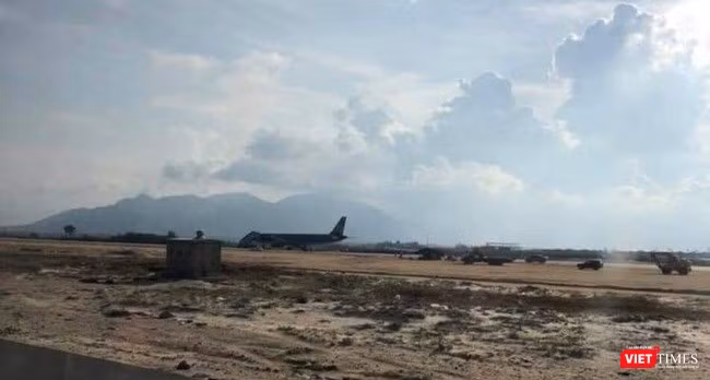 Vietnam Airlines tiếp tục “treo” bằng lái 2 tháng đối với 2 phi công hạ cánh nhầm đường băng