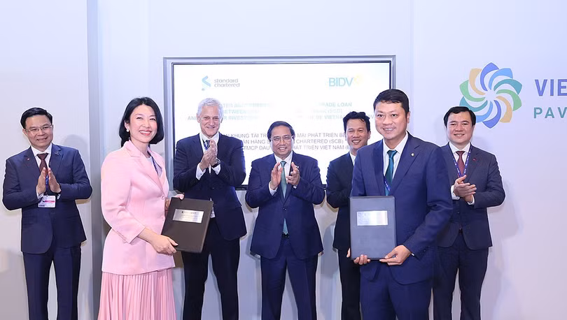 Ảnh 2 BIDV và Standard Chartered Bank VN.JPG