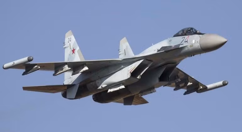 Tiêm kích Su-35 của Nga (Ảnh: Military Watch Magazine) Tiêm kích Su-35 của Nga (Ảnh: Military Watch Magazine)