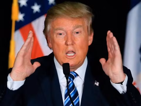 Ông Donald Trump