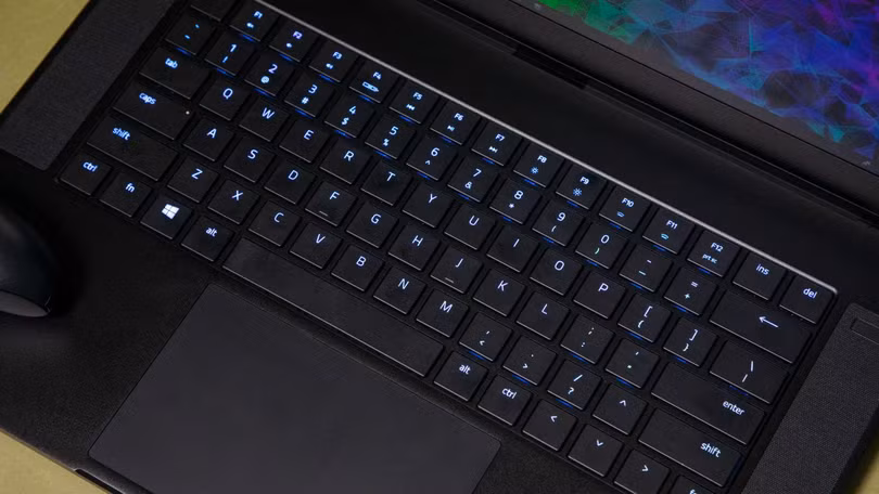 Hệ thống bàn phím sắp xếp chưa hợp lý (Ảnh: Tech Radar) Hệ thống bàn phím sắp xếp chưa hợp lý (Ảnh: Tech Radar)