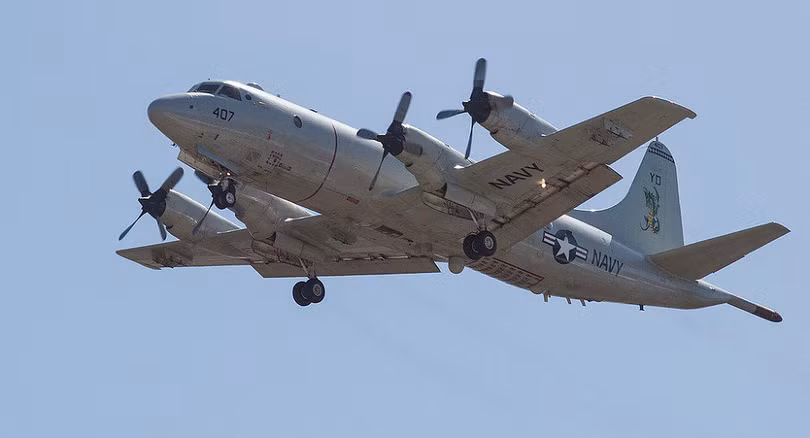 Máy bay tuần thám, săn ngầm P-3Orion.