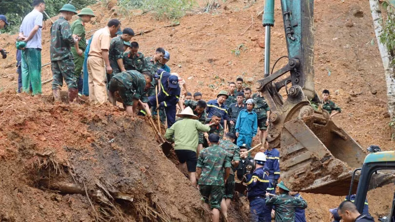 Nơi xảy ra vụ sạt lở.