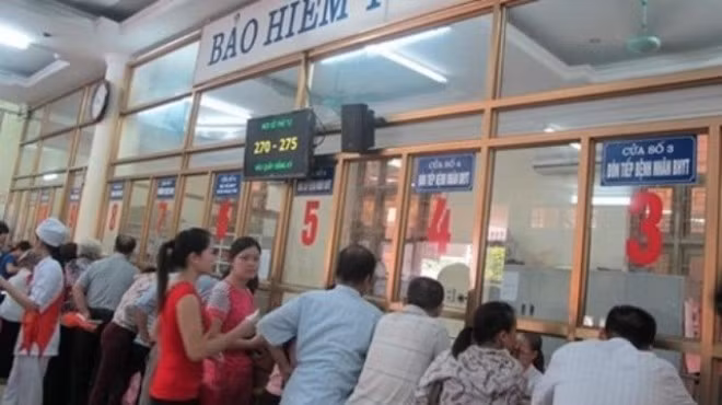 Không phải xuất trình giấy tờ khi tham gia BHYT theo hộ gia đình