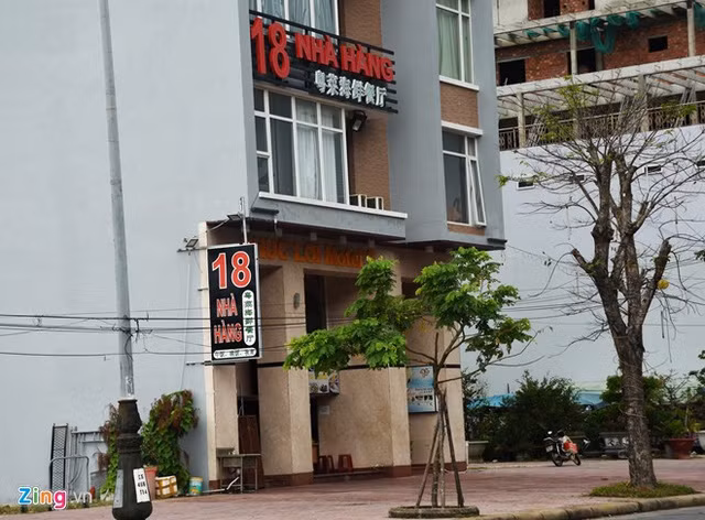 Nhà nghèo nhất thôn mua 12 lô đất sát sân bay quân sự ảnh 2