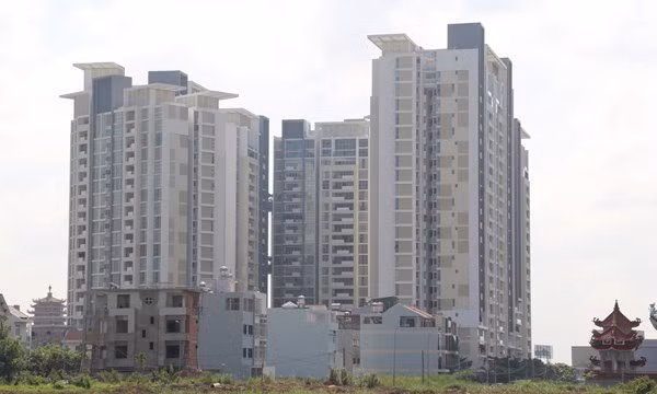 Giá căn hộ bình dân, quy mô vừa và nhỏ đang cao gấp 20 - 25 lần so với thu nhập trung bình/năm của người có thu nhập thấp (Ảnh: PD)