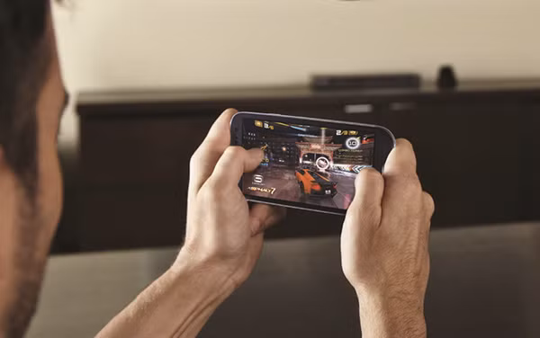Khi các tựa game “bom tấn” trên di động theo hướng eSports