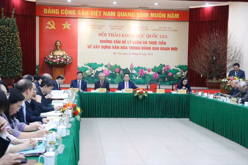 Hoi thao3.jpg
