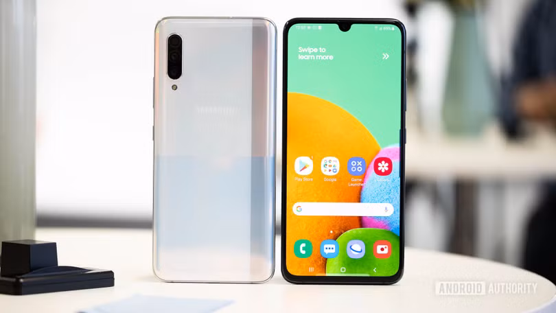 Samsung Galaxy A90 5G có mặt lưng được làm bằng kính cường lực Gorilla Glass (Ảnh: Android Authority) Samsung Galaxy A90 5G có mặt lưng được làm bằng kính cường lực Gorilla Glass (Ảnh: Android Authority)