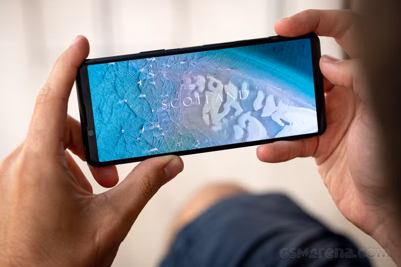 Sony Xperia 5 Mark 2 sở hữu màn hình sắc nét (Ảnh: GSM Arena) Sony Xperia 5 Mark 2 sở hữu màn hình sắc nét (Ảnh: GSM Arena)