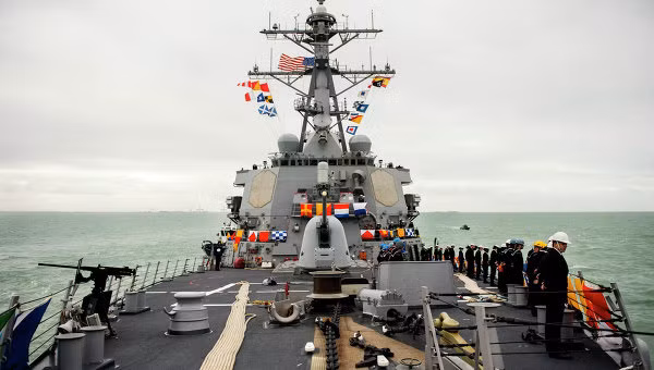 Khu trục hạm USS Donald Cook