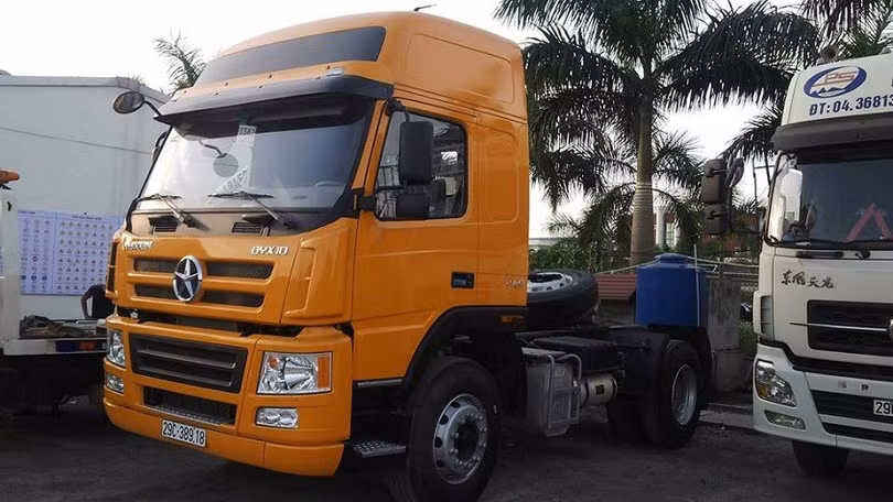 Xe đầu kéo nhập từ Trung Quốc
