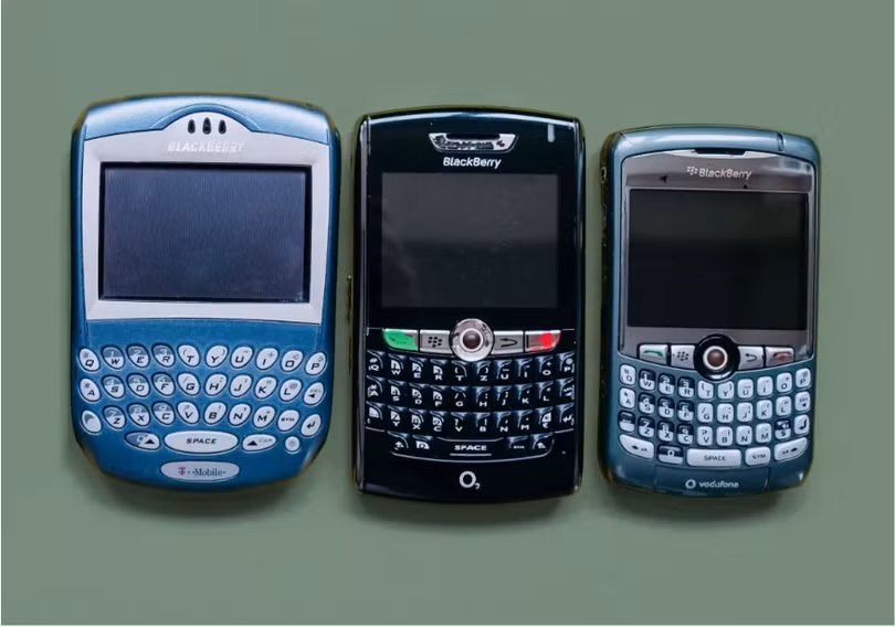 Những chiếc BlackBerry đời đầu (Ảnh: Tech Spot) Những chiếc BlackBerry đời đầu (Ảnh: Tech Spot)