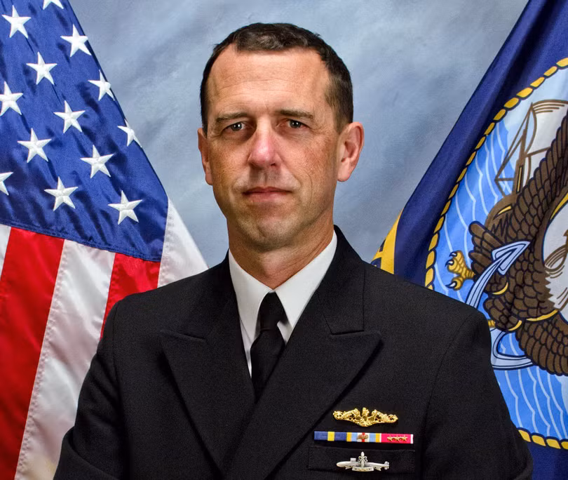 Đô đốc John Richardson