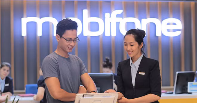 Bộ TT&TT báo cáo Thủ tướng cho MobiFone vận dụng cơ chế tiền lương như Viettel