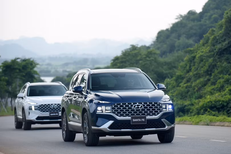 Hyundai Santa Fe.JPG