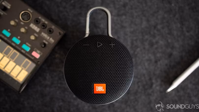 JBL Clip 3 có chất lượng âm thanh tốt trong tầm giá (Ảnh: SoundGuys) JBL Clip 3 có chất lượng âm thanh tốt trong tầm giá (Ảnh: SoundGuys)