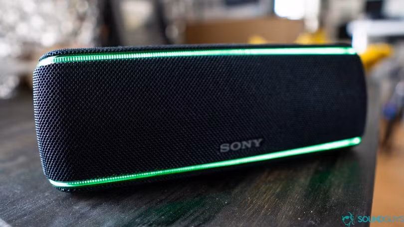 Sony SRS-XB41 có chỉ số chống nước IP67 (Ảnh: SoundGuys) Sony SRS-XB41 có chỉ số chống nước IP67 (Ảnh: SoundGuys)