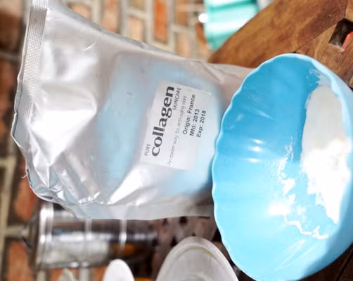 “Tiên dược” Collagen dạng bột siêu rẻ, xuất xứ không rõ ràng được bán ở chợ An Biên.
