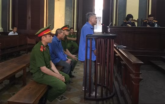 Hai bị cáo tại phiên xử sơ thẩm
