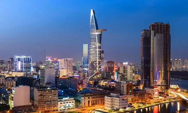 Giá thuê mặt bằng tại TP.HCM đắt hơn cả Dubai, Bangkok, Manila...