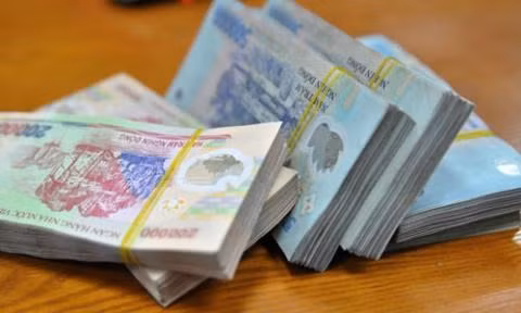 Hà Nội vừa quyết định chi gần 1 tỷ đồng để trả cho 7 cán bộ về "hưu non" do không đủ tuổi tái cử. (Ảnh minh họa)