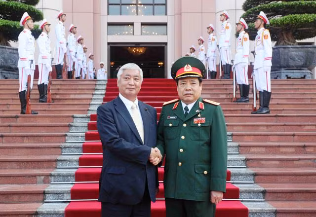 Bộ trưởng Quốc phòng Nhật Bản cảm ơn Bộ trưởng Quốc phòng Việt Nam về sự đón tiếp nồng hậu.