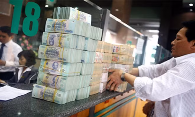 NHNN sẽ có thêm 80.000 tỷ đồng, nếu bớt “đắm say” ngân hàng thương mại