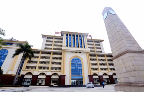 Cơ sở 2 của Đại học Kinh doanh Công nghệ ở Từ Sơn (Bắc Ninh) nơi đào tạo hai ngành Y Dược. Ảnh: Bá Đô