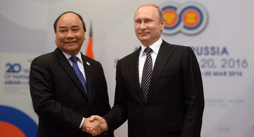 Tổng thống Nga Vladimir Putin và Thủ tướng Việt Nam Nguyễn Xuân Phúc.