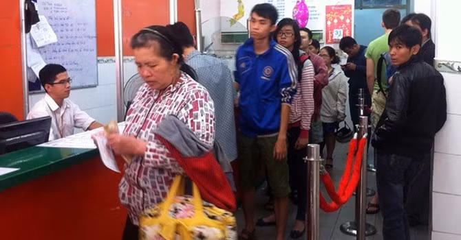 Nhiều hãng xe tăng giá vé Tết hơn 100%