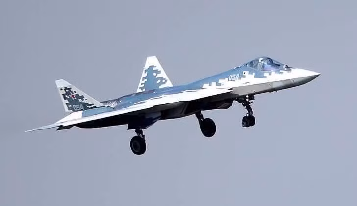 Tiêm kích Su-57 (Ảnh: Military Watch Magazine) Tiêm kích Su-57 (Ảnh: Military Watch Magazine)