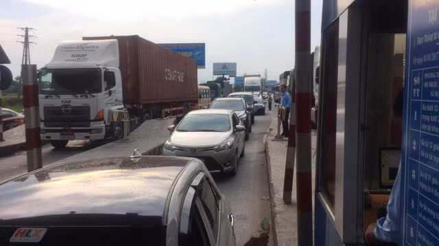  Xả trạm. 