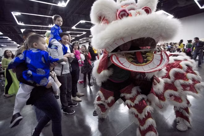 Lễ mừng xuân Bính Thân của các gia đình người Việt ở Mỹ nói chung và bang Oregon nói riêng là dịp để mỗi thành viên nhớ về quê hương