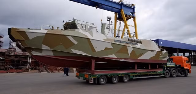 Tàu cao tốc "Raptor" (Dự án 03160)