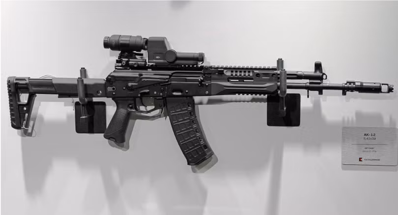 AK-12 (Ảnh: RBTH) AK-12 (Ảnh: RBTH)