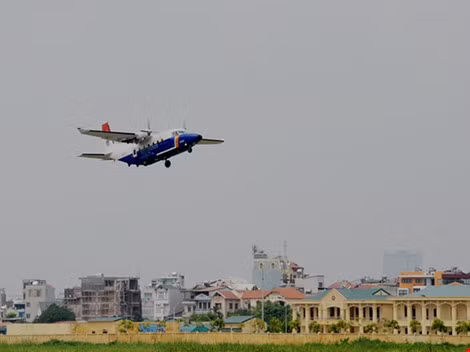 Tiêm kích Su-30MK2 và máy bay Casa 212 đã cất cánh trở lại ảnh 6