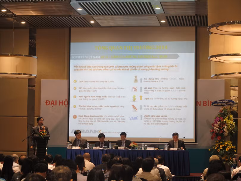 Dự kiến trong năm 2015, vốn điều lệ của ABBank sẽ tăng từ gần 4.800 tỷ đồng lên 5.320 tỷ đồng.