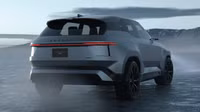 Theo Toyota, mẫu LC Se là một dòng xe unibody có ba hàng ghế với khả năng chở được bảy hành khách. Chưa có thông tin về hệ thống truyền động, ngoại trừ việc mẫu xe concept này cung cấp trải nghiệm lái xe "có mô-men xoắn cao.