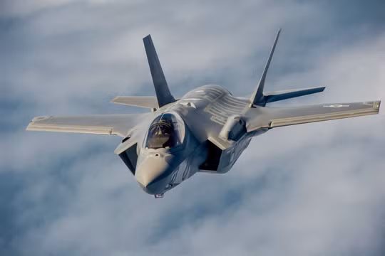Tiêm kích tàng hình F-35 Lightning II do Lockheed Martin sản xuất hiện phục vụ ở Mỹ và nhiều quốc gia phương Tây. Ảnh: Wiki.