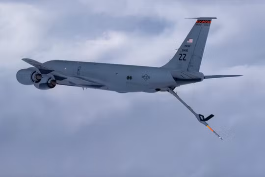 Máy bay tiếp dầu trên không KC-135 của Mỹ. Ảnh: Guancha.