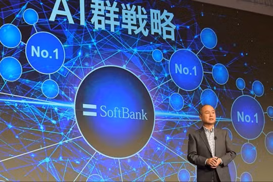 Nhờ đầu tư mạnh vào AI, tỷ phú Nhật Bản Masayoshi Son đã trở lại ngôi vị người giàu nhất châu Á. Ảnh: Sina.
