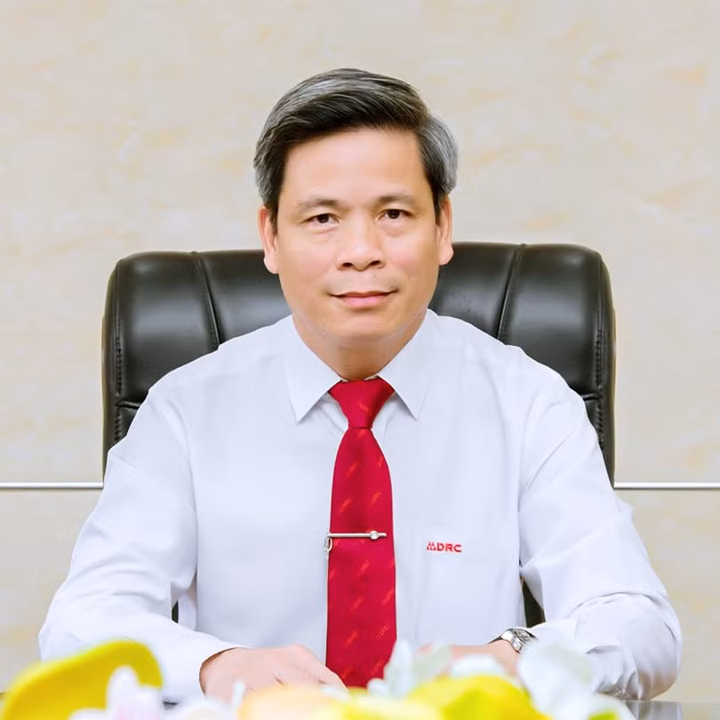 ong-khanh-nhut.jpg