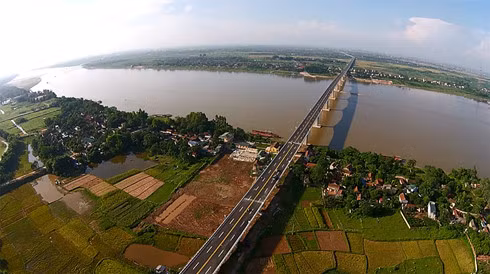 Đến thời điểm hiện tại, Hà Nội chưa quyết định lựa chọn đơn vị tư vấn nước ngoài nào tham gia thực hiện lập đồ án quy hoạch dọc 2 bên bờ sông Hồng.